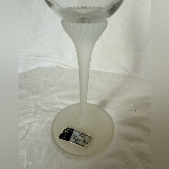 Crystal Clear Industries Valerie Frosted Optical Flared Wine Glas - Picture 4 of 6